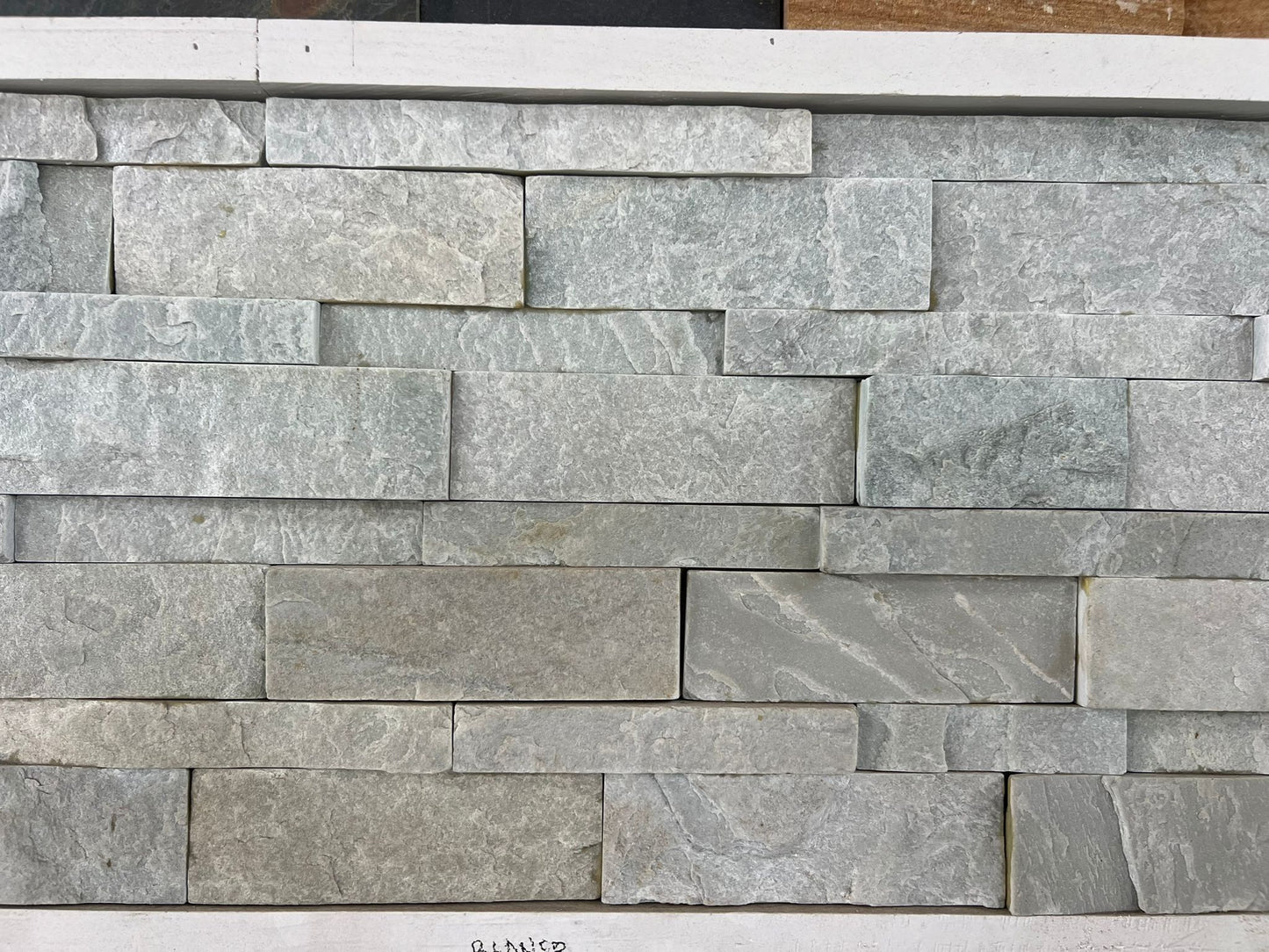 Panel de Piedra Premontada Polvo de perla - Desde 25,03 €/m2 + IVA