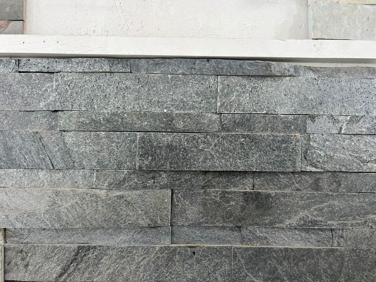 Panel de Piedra Premontada Ébano - Desde 25,03 €/m2 + IVA