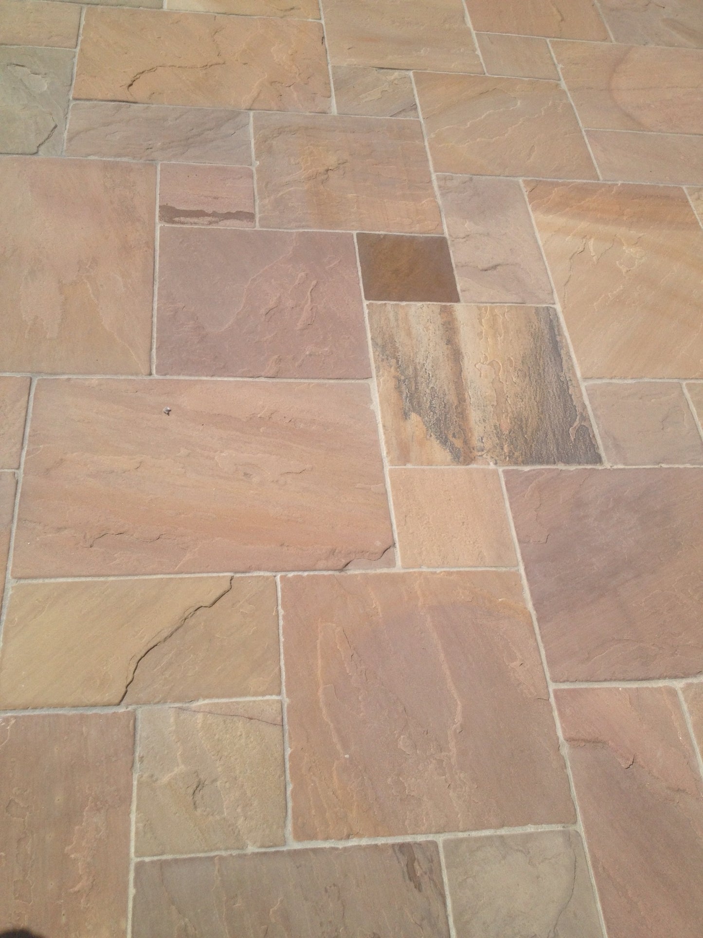 Chestnut Stone – €28.30/m²