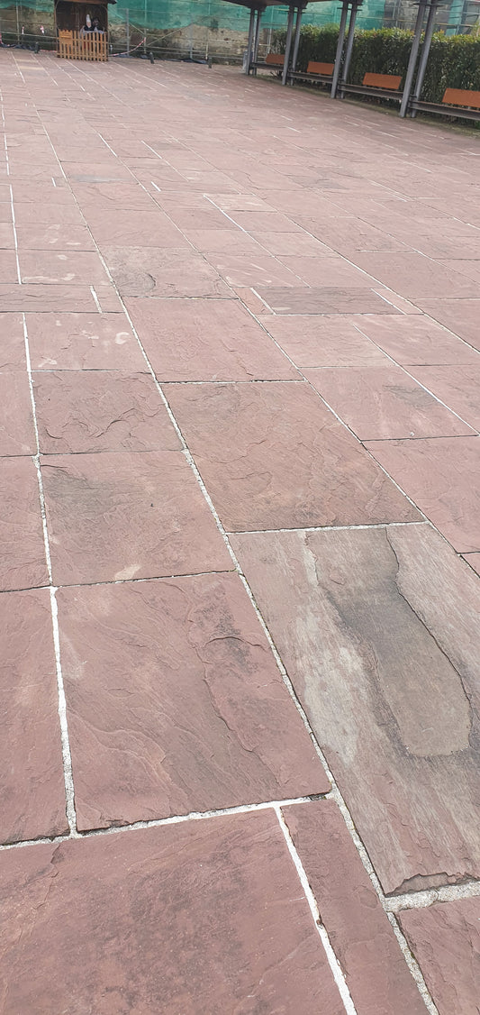 Burgundy Stone – €28.30/m²