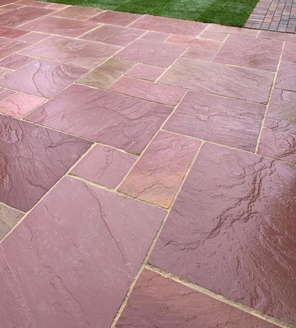 Burgundy Stone – €28.30/m²
