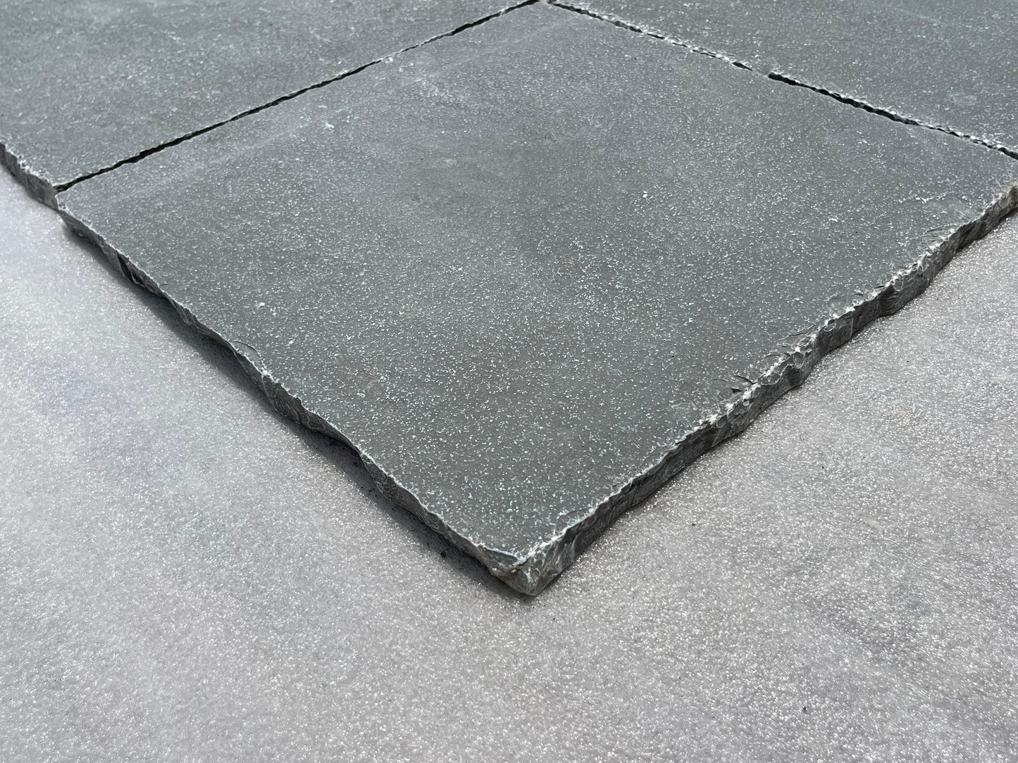 Ash Grey Limestone – €28.30/m²